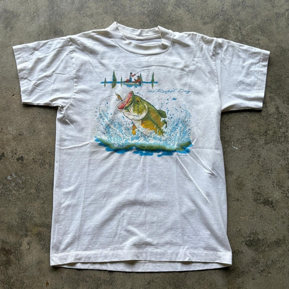 Vintage 90s Bass Fishing Graphic T Shirt The Perfect Day White Tee Mens